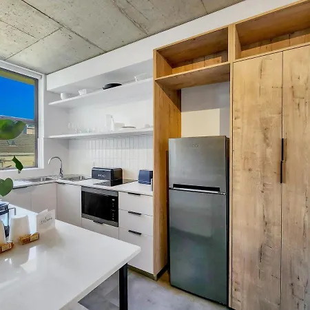 Oceanside, Modern Gem In Seapoint Appartement Kaapstad Buitenkant foto