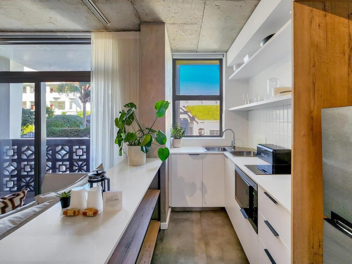 Appartement Oceanside, Modern Gem In Seapoint *