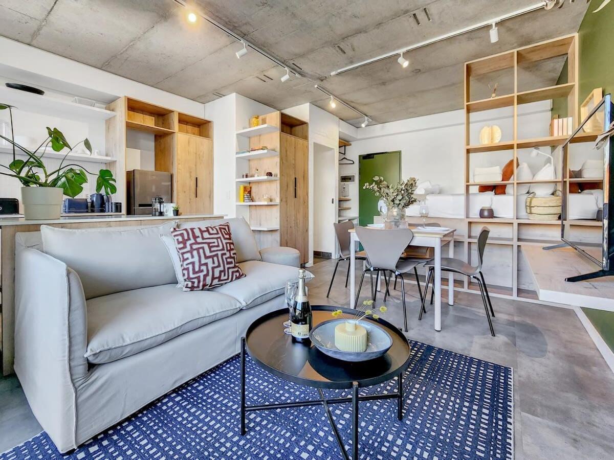 Appartement Oceanside, Modern Gem In Seapoint *